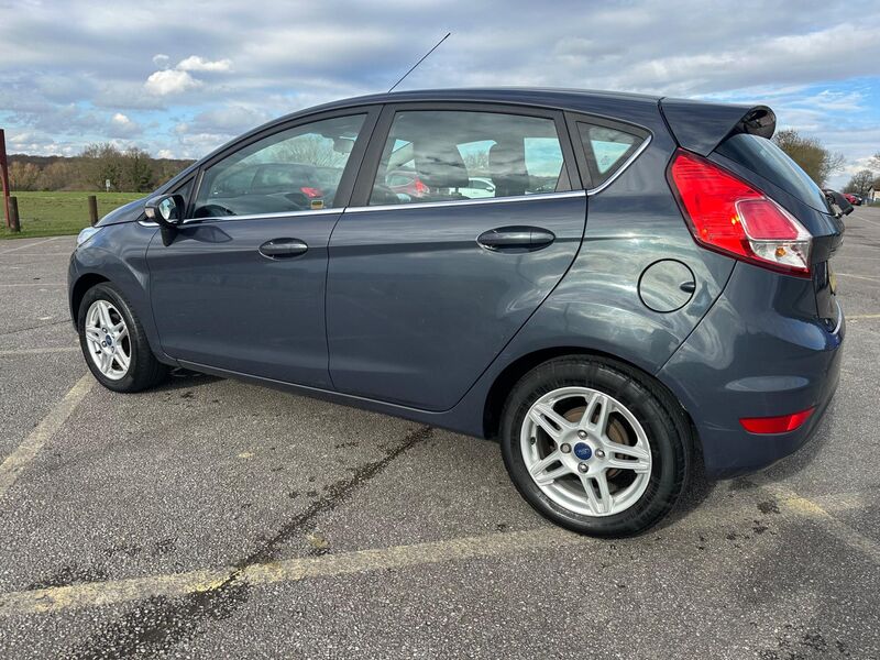 FORD FIESTA