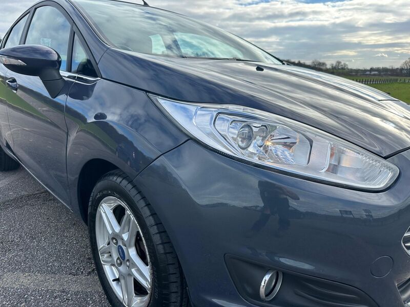 FORD FIESTA