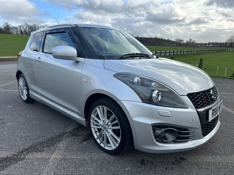 SUZUKI SWIFT