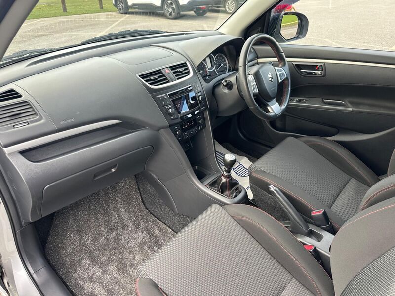 SUZUKI SWIFT