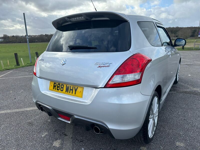 SUZUKI SWIFT