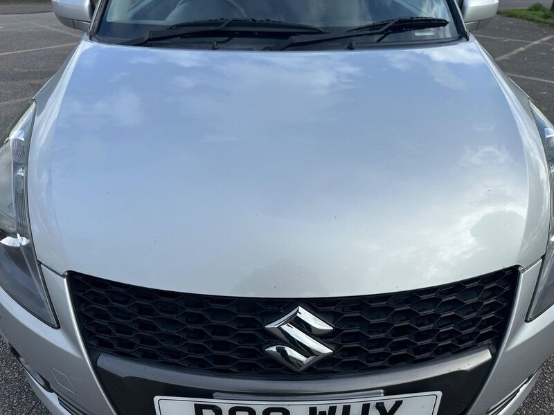 SUZUKI SWIFT