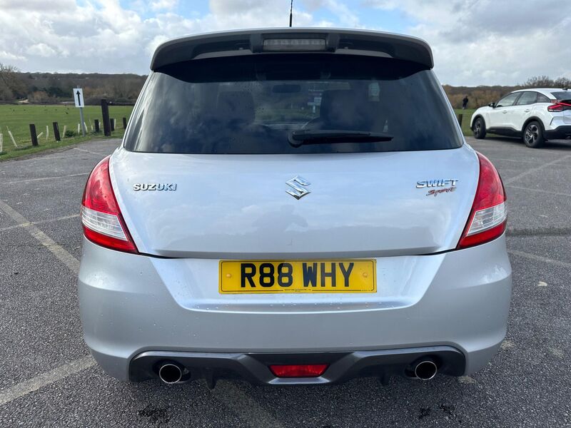 SUZUKI SWIFT