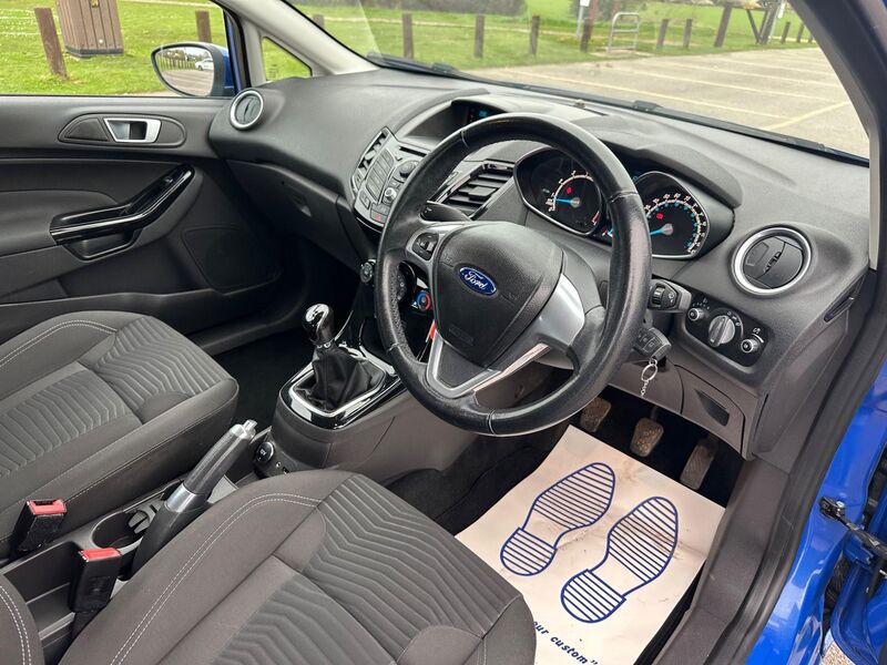 FORD FIESTA