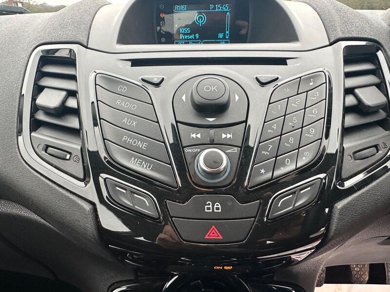 FORD FIESTA