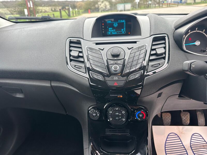 FORD FIESTA