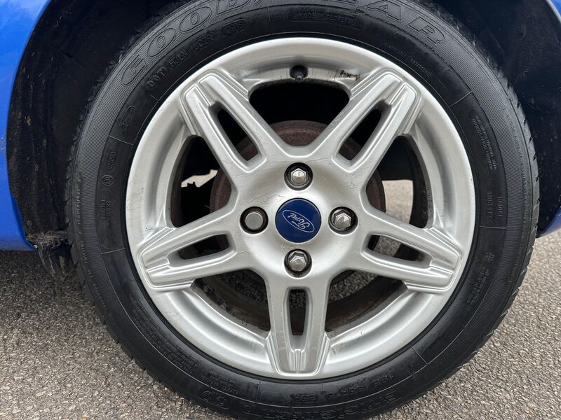 FORD FIESTA