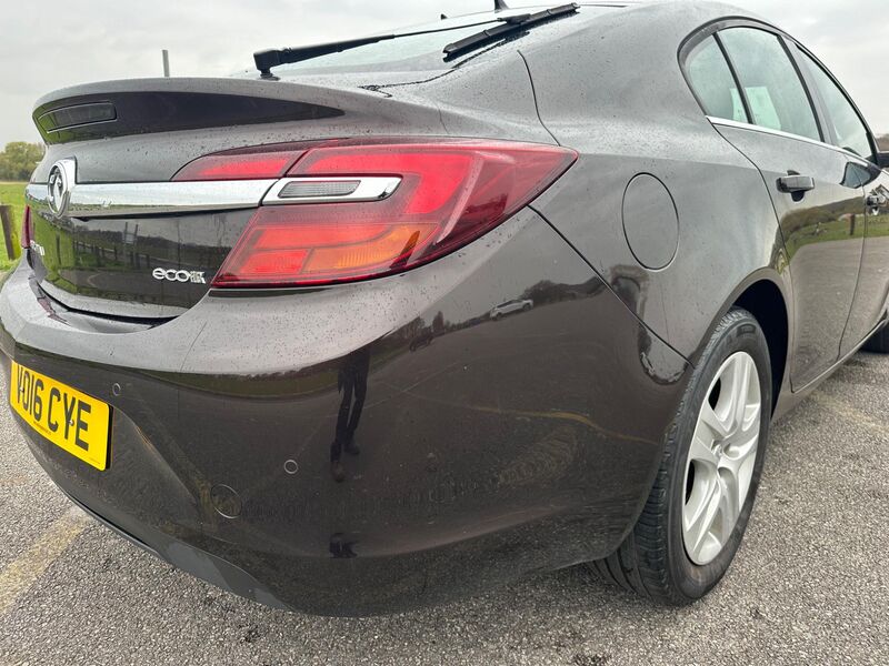 VAUXHALL INSIGNIA