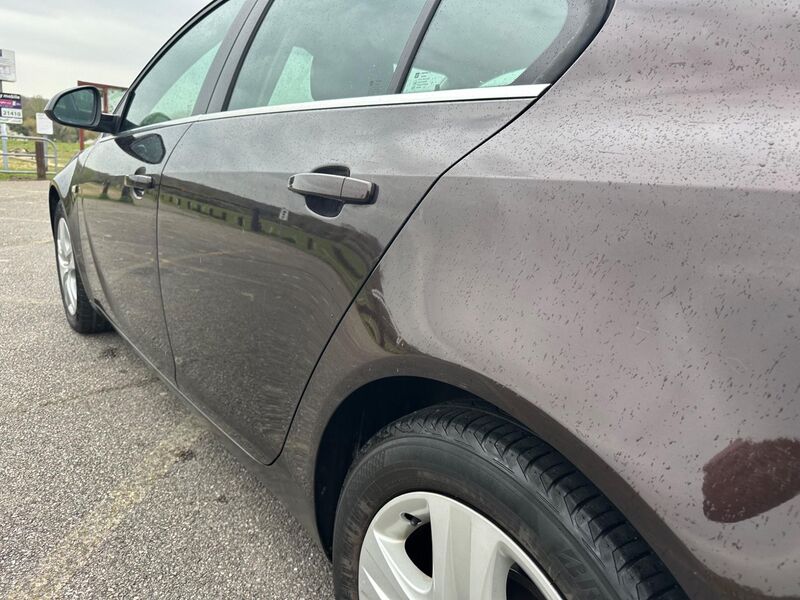 VAUXHALL INSIGNIA