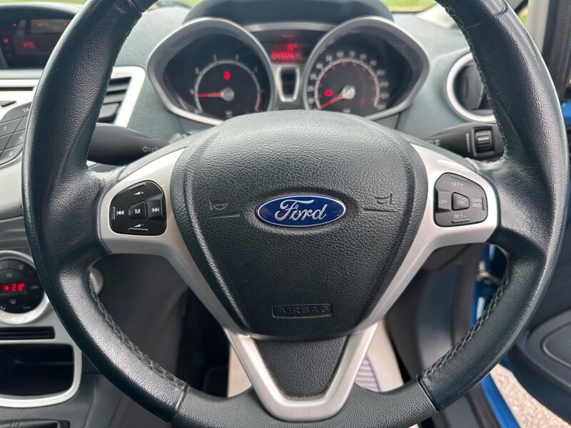 FORD FIESTA