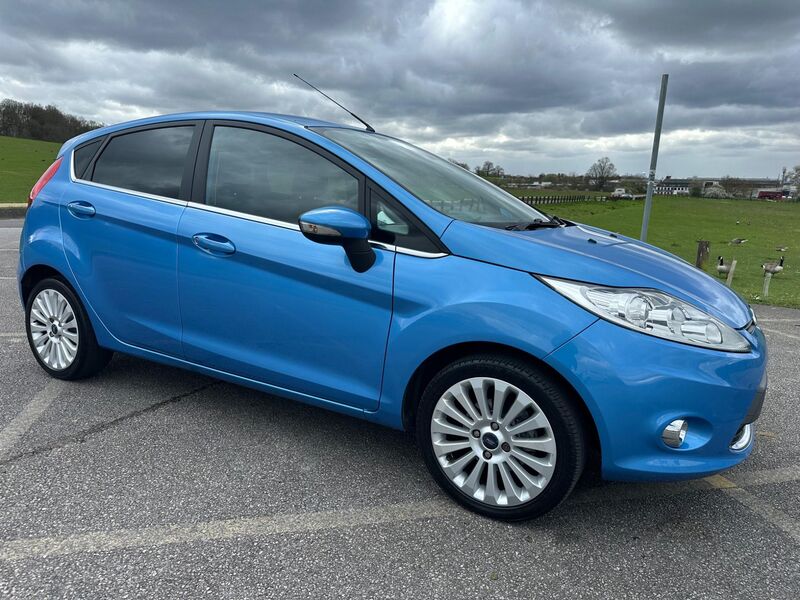 FORD FIESTA