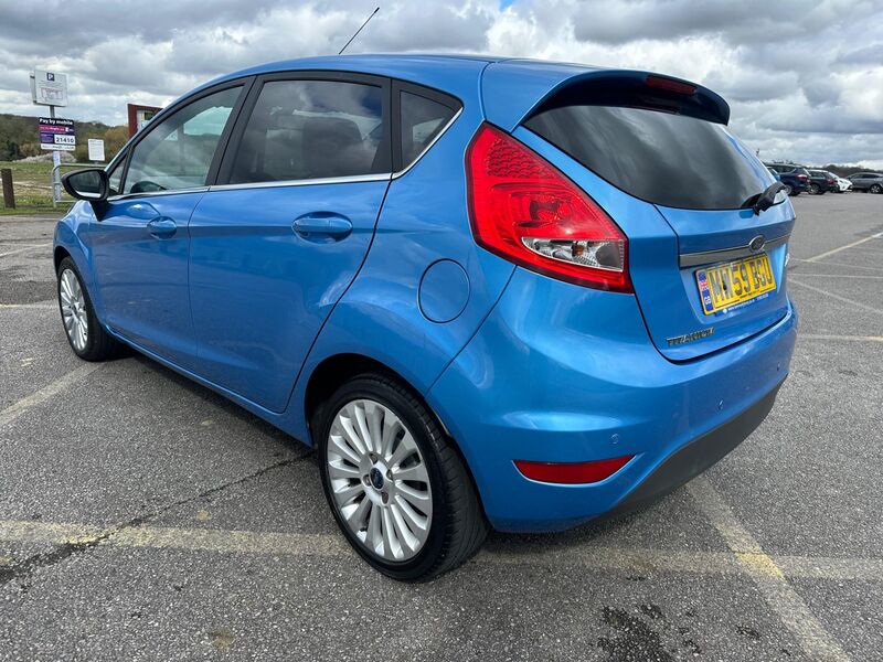 FORD FIESTA