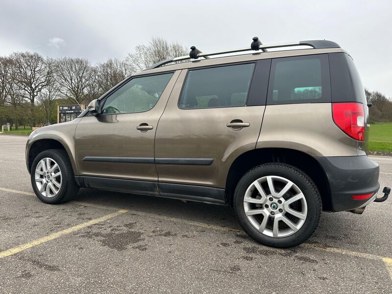 SKODA YETI