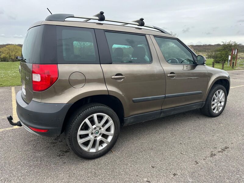 SKODA YETI