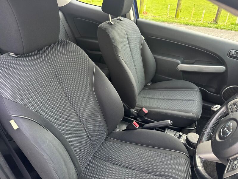 MAZDA MAZDA2