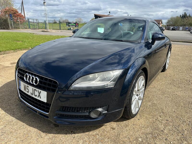 AUDI TT