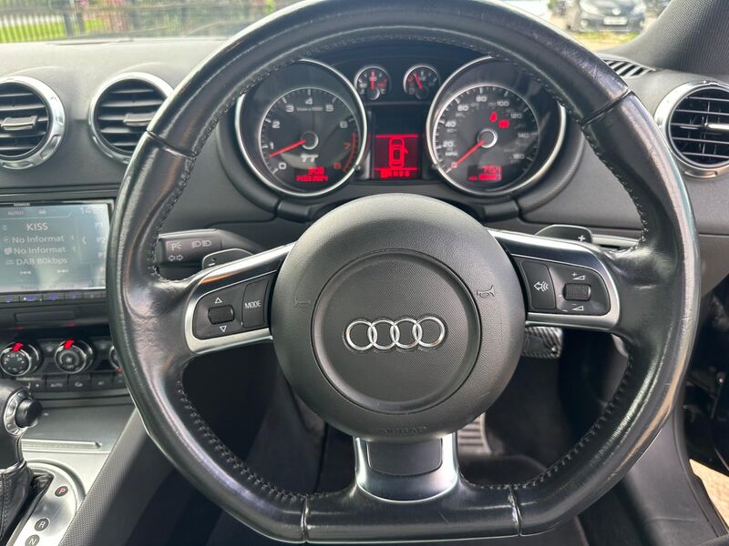 AUDI TT