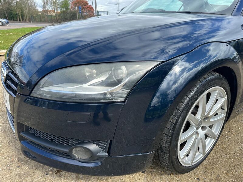 AUDI TT