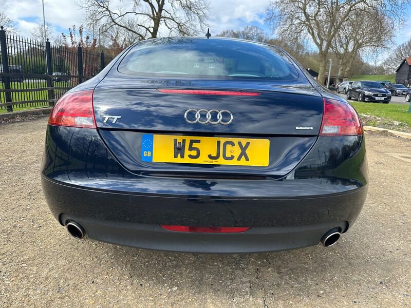 AUDI TT