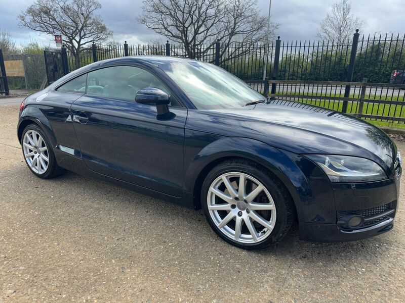 AUDI TT