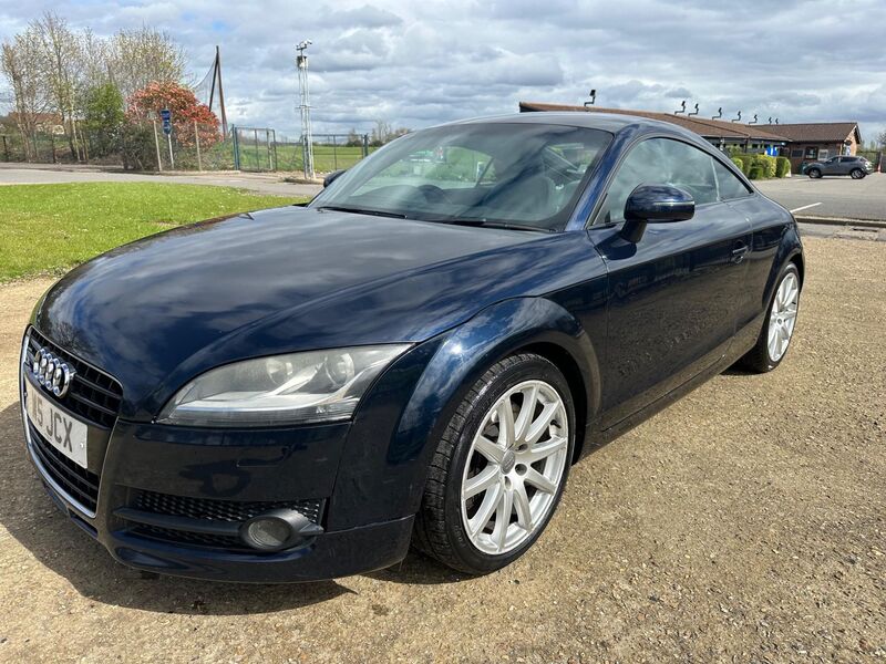 AUDI TT