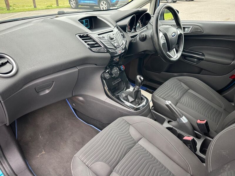 FORD FIESTA