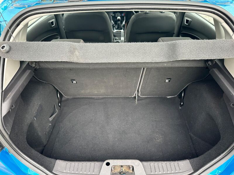 FORD FIESTA