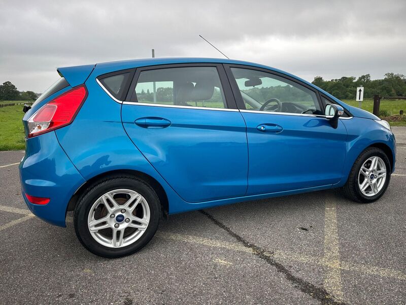 FORD FIESTA