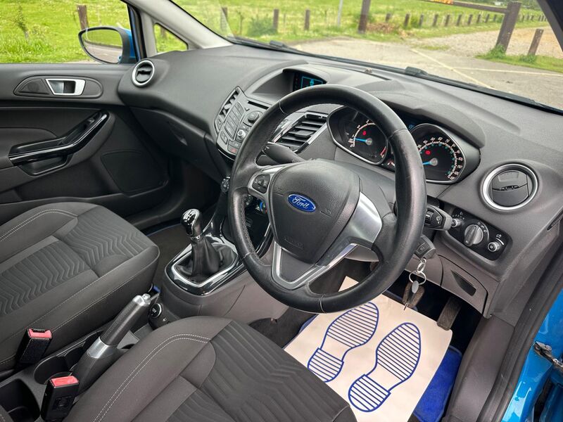 FORD FIESTA