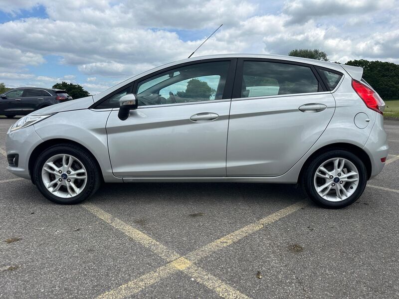 FORD FIESTA