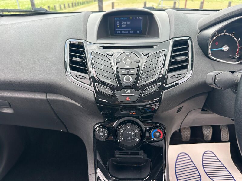 FORD FIESTA