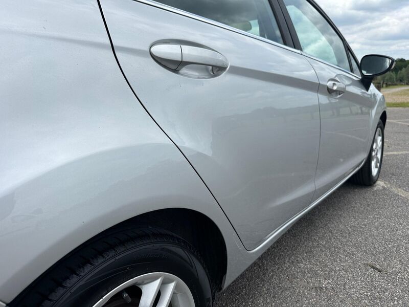 FORD FIESTA