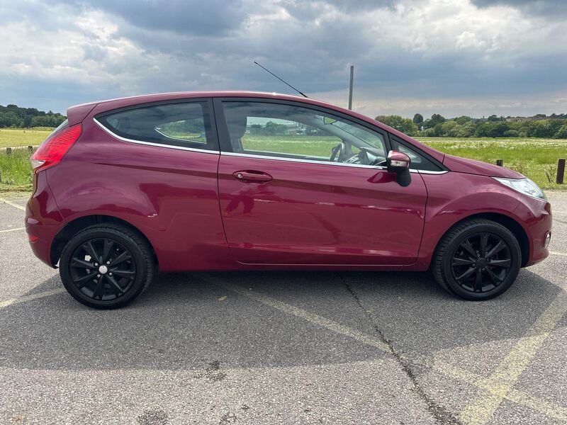 FORD FIESTA