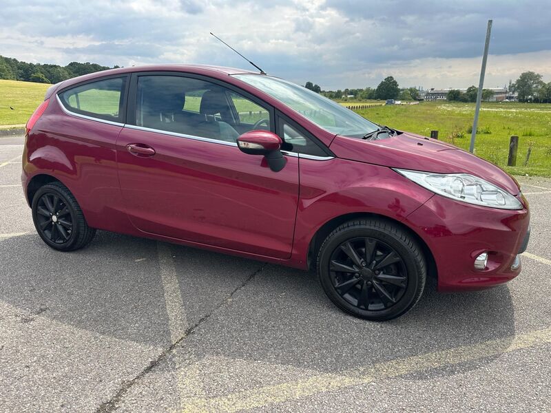 FORD FIESTA