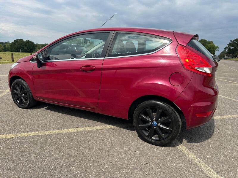 FORD FIESTA