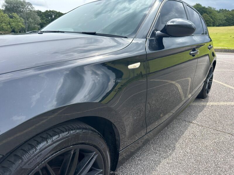 BMW 1 SERIES