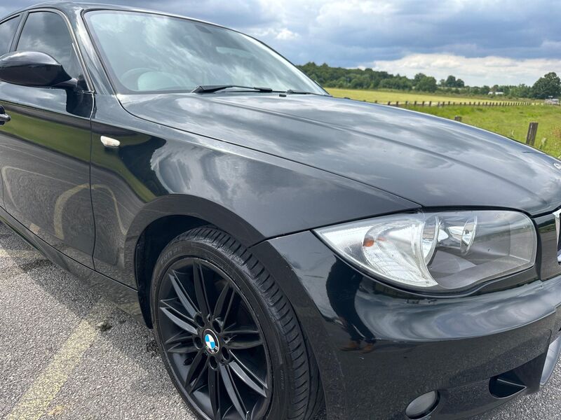 BMW 1 SERIES