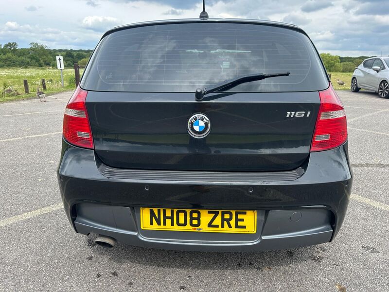 BMW 1 SERIES