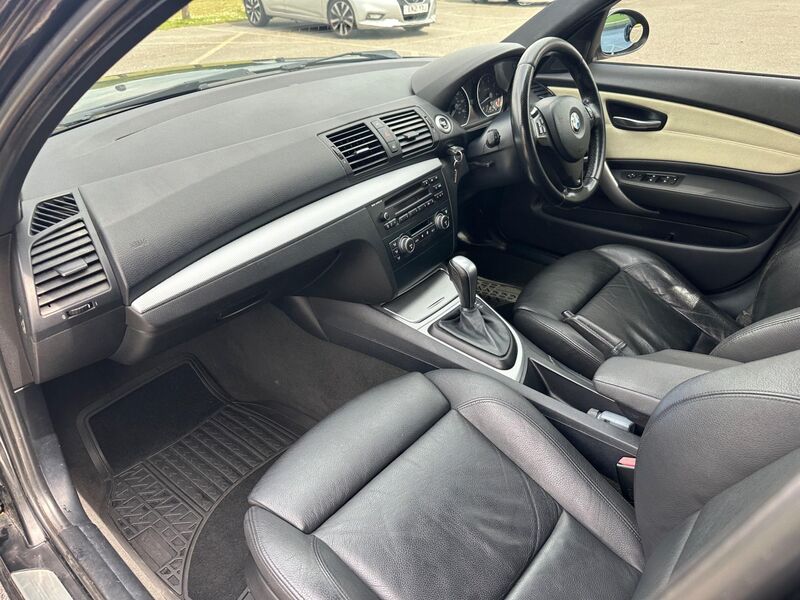 BMW 1 SERIES