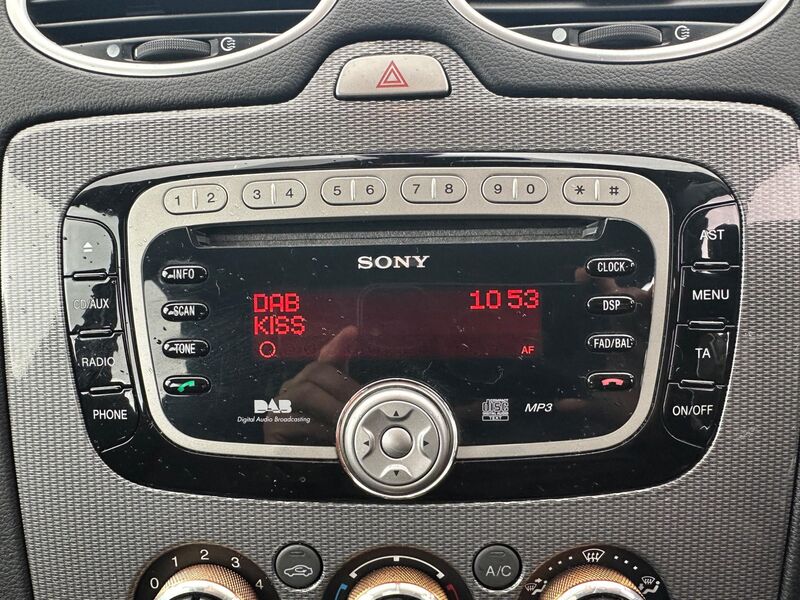 FORD FOCUS