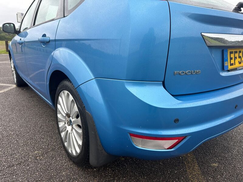 FORD FOCUS