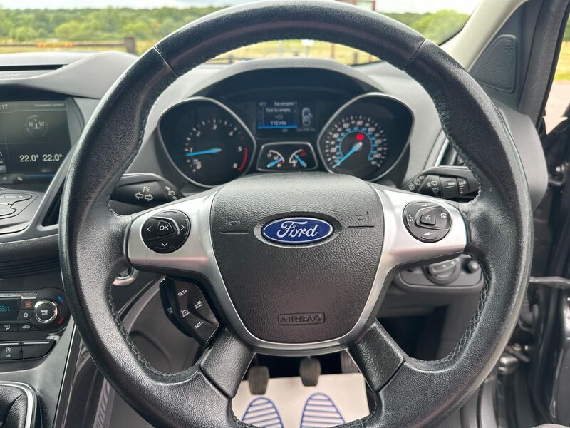 FORD KUGA
