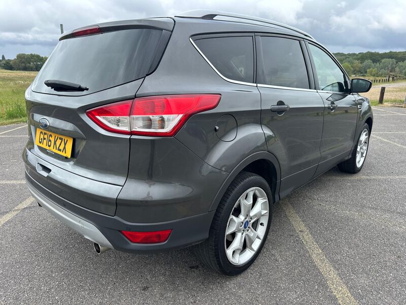 FORD KUGA