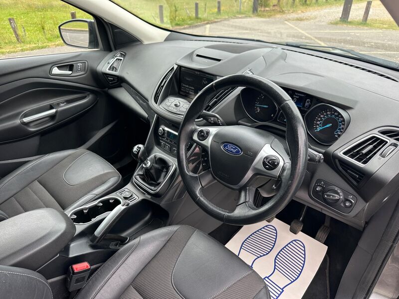 FORD KUGA