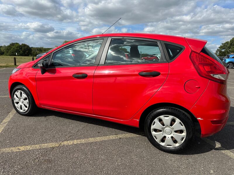 FORD FIESTA