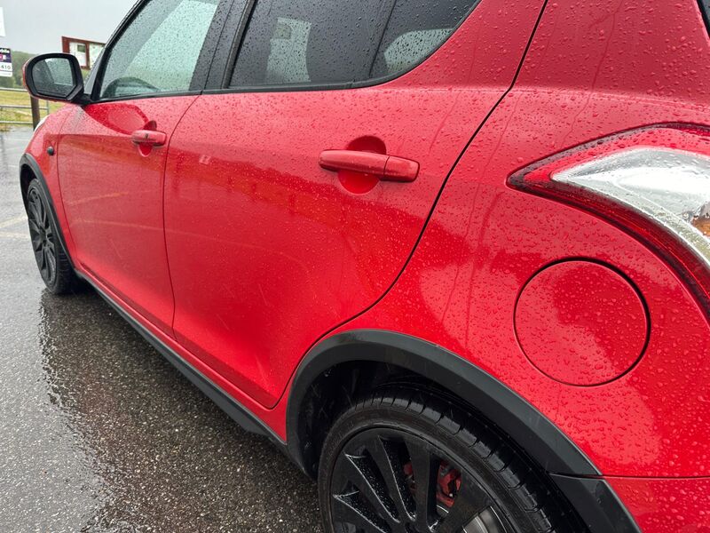 SUZUKI SWIFT