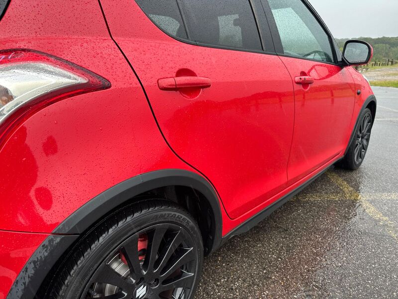 SUZUKI SWIFT