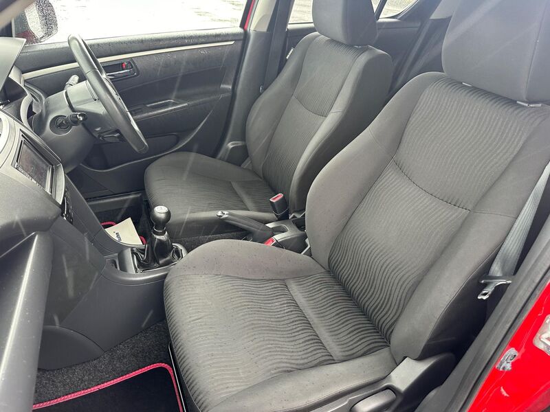 SUZUKI SWIFT