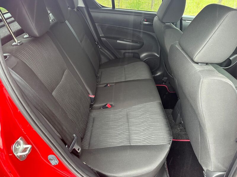 SUZUKI SWIFT
