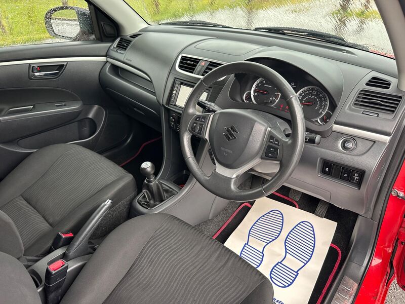 SUZUKI SWIFT
